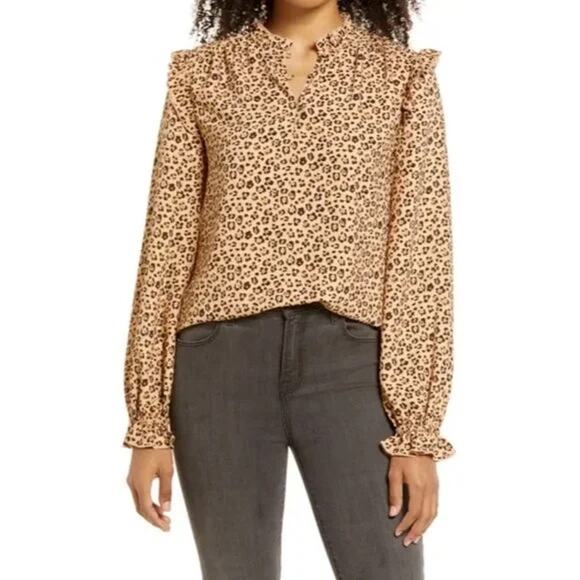 Rachel Parcell Leopard Animal Print Long Sleeve Ruffle Shoulder V-neck Blouse - Picture 1 of 15